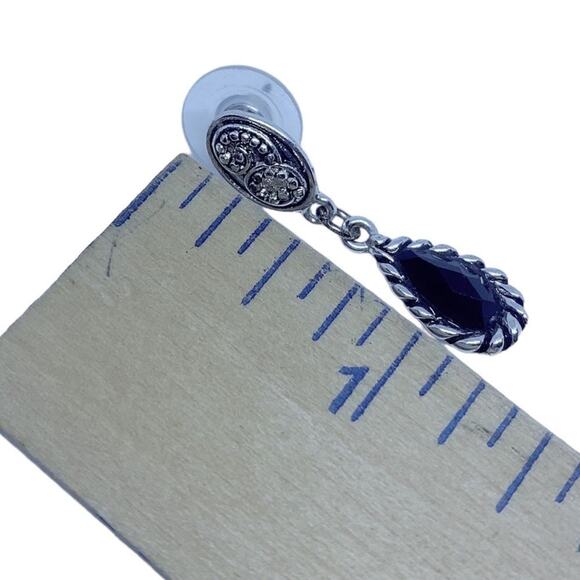 Black Teardrop Dangle Drop Silvertone Retro Style Earrings - Picture 5 of 5